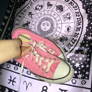 PINK CONVERSE